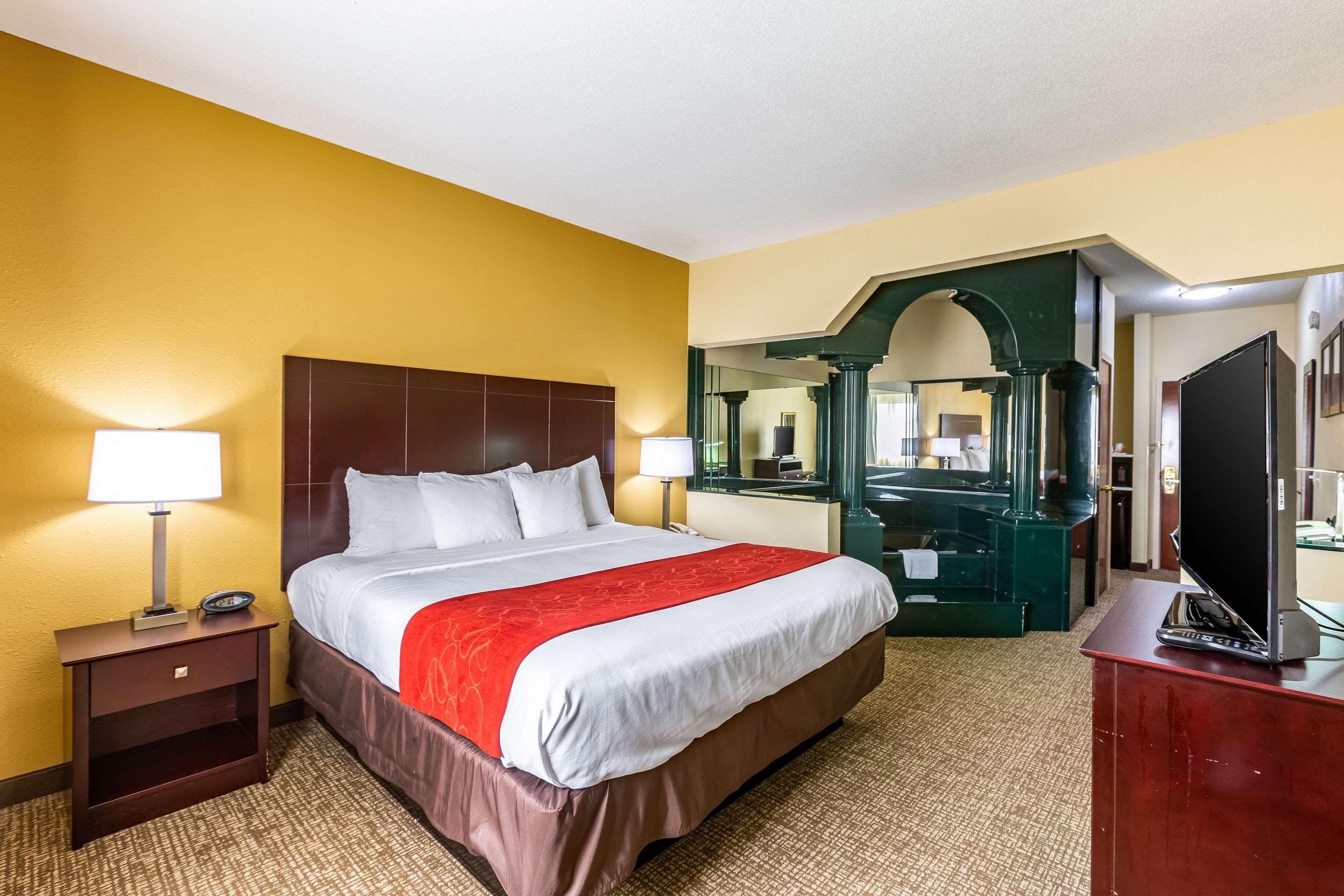 Comfort Near Robins Air Force Base Hotel