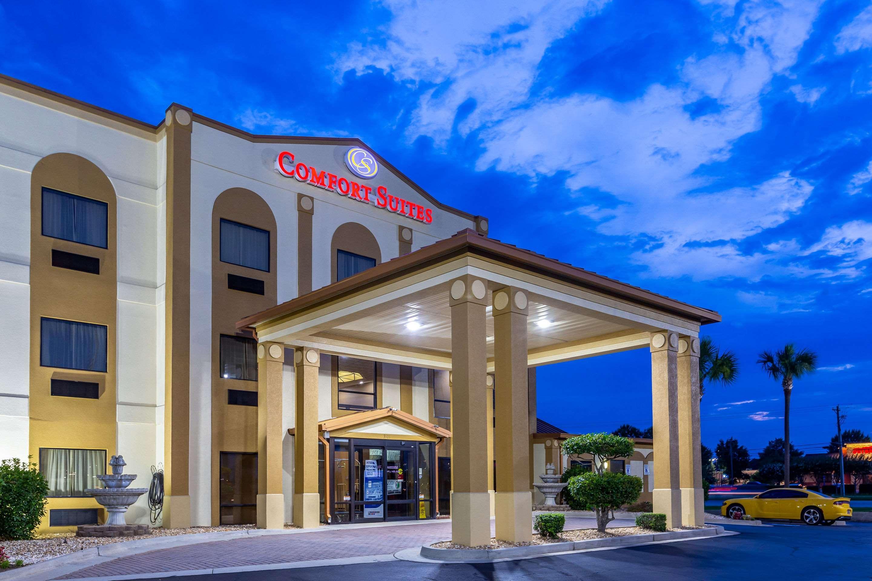 Hotel Comfort Near Robins Air Force Base 2*