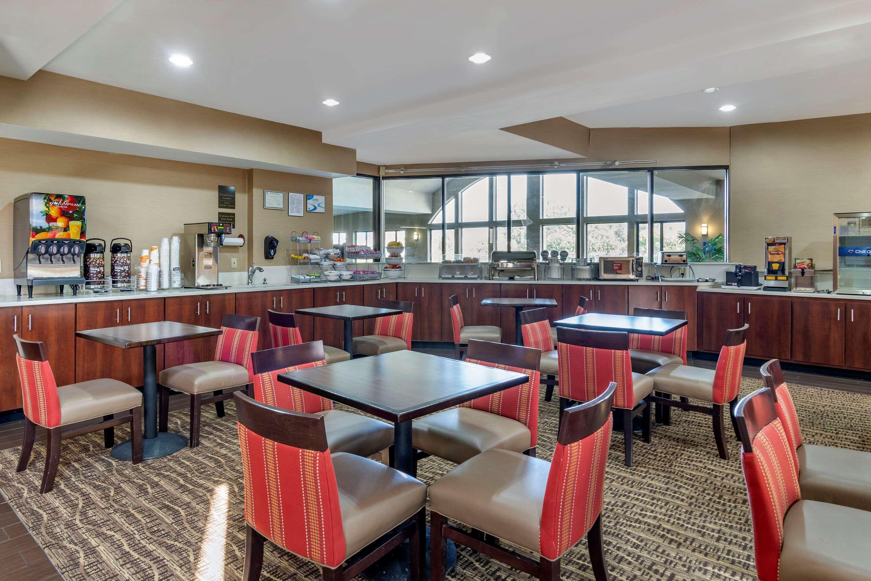 Hotel Comfort Near Robins Air Force Base Warner Robins