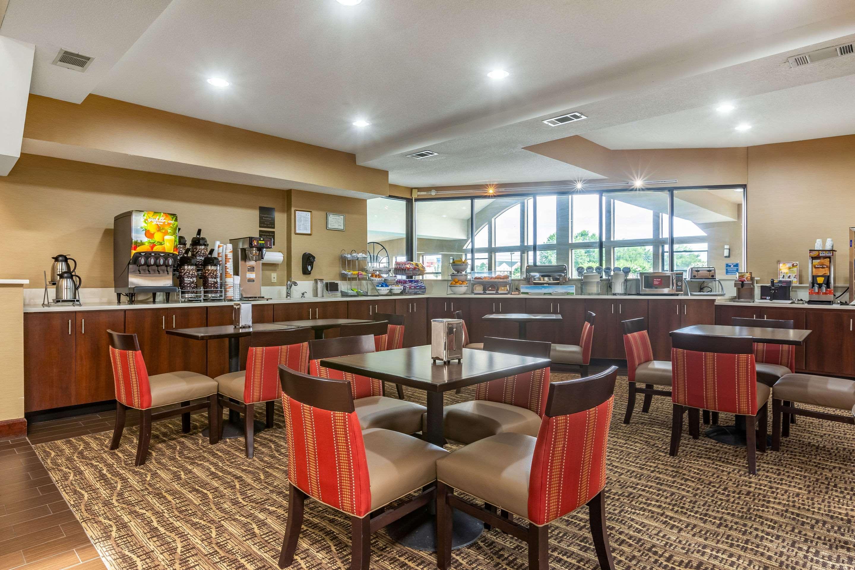 Comfort Near Robins Air Force Base 2*
