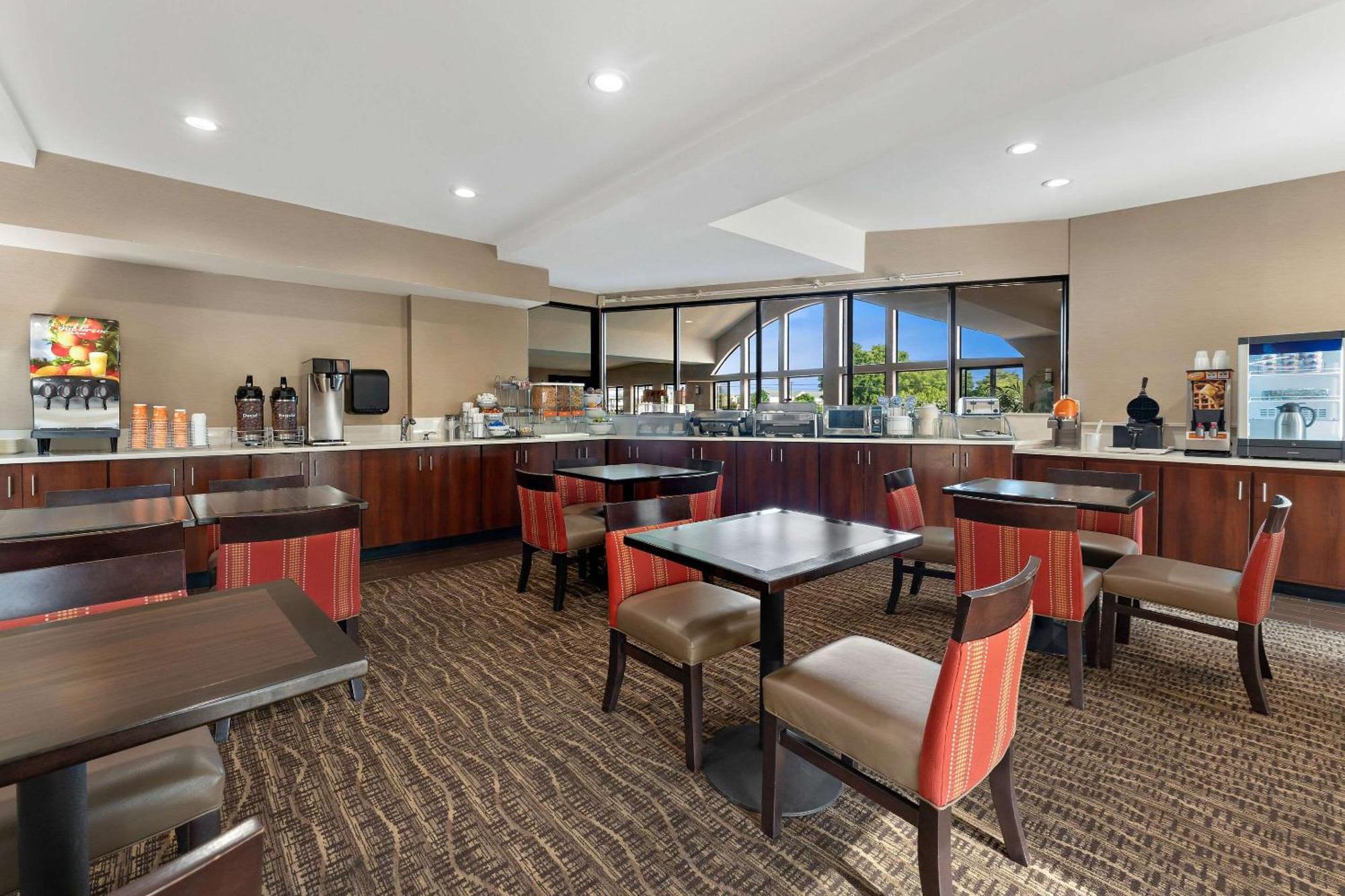 Hotel Comfort Near Robins Air Force Base Warner Robins
