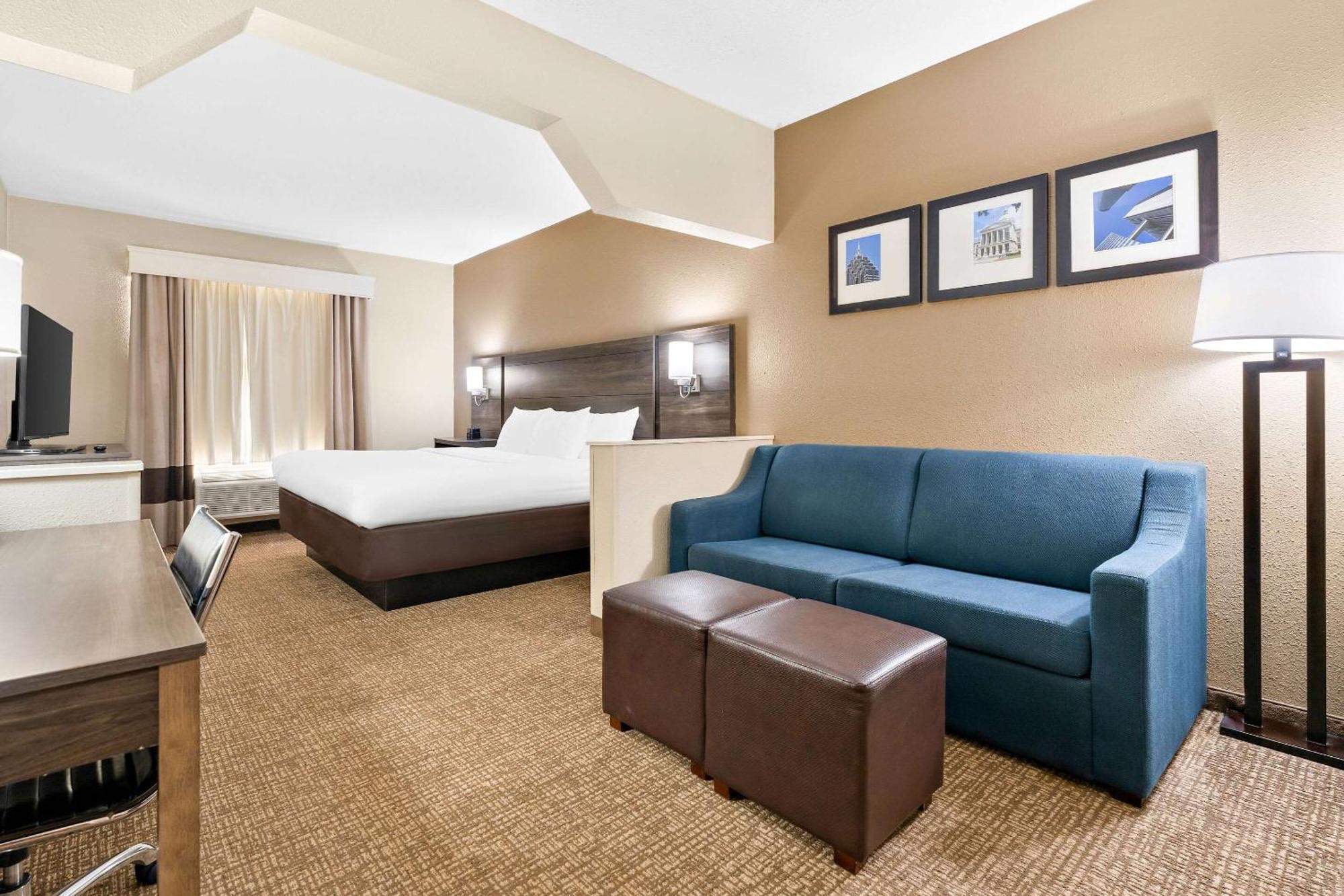 Comfort Near Robins Air Force Base Hotel