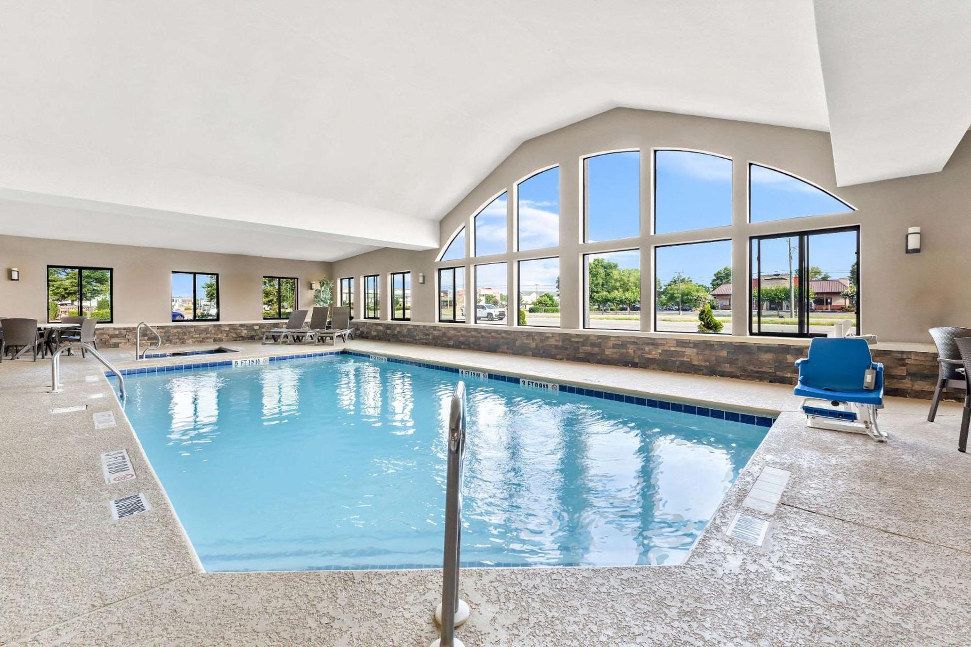 Hotel Comfort Near Robins Air Force Base Warner Robins