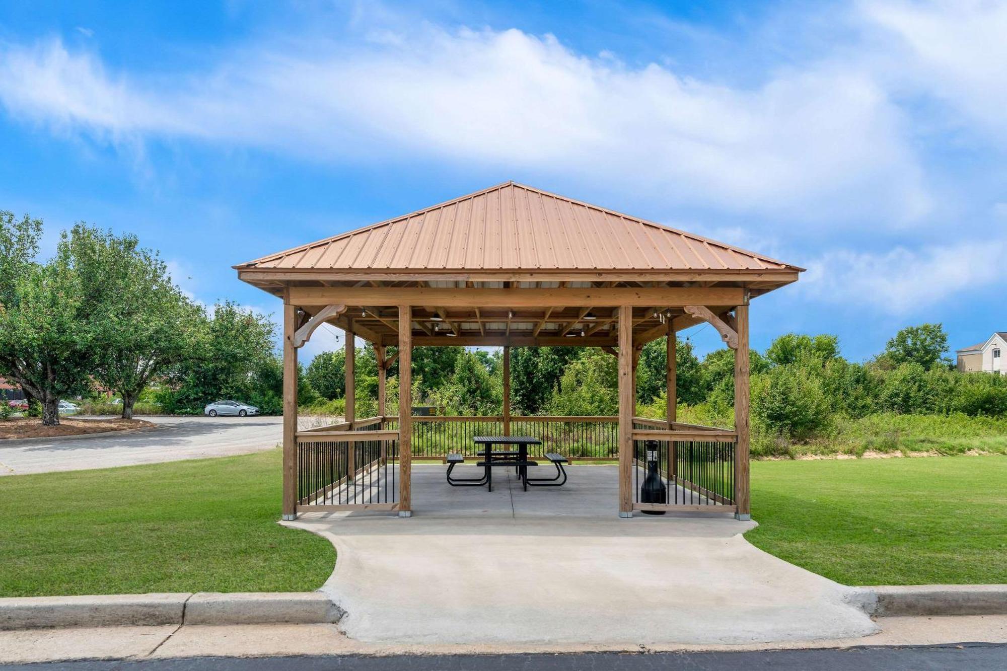 Hotel Comfort Near Robins Air Force Base Warner Robins